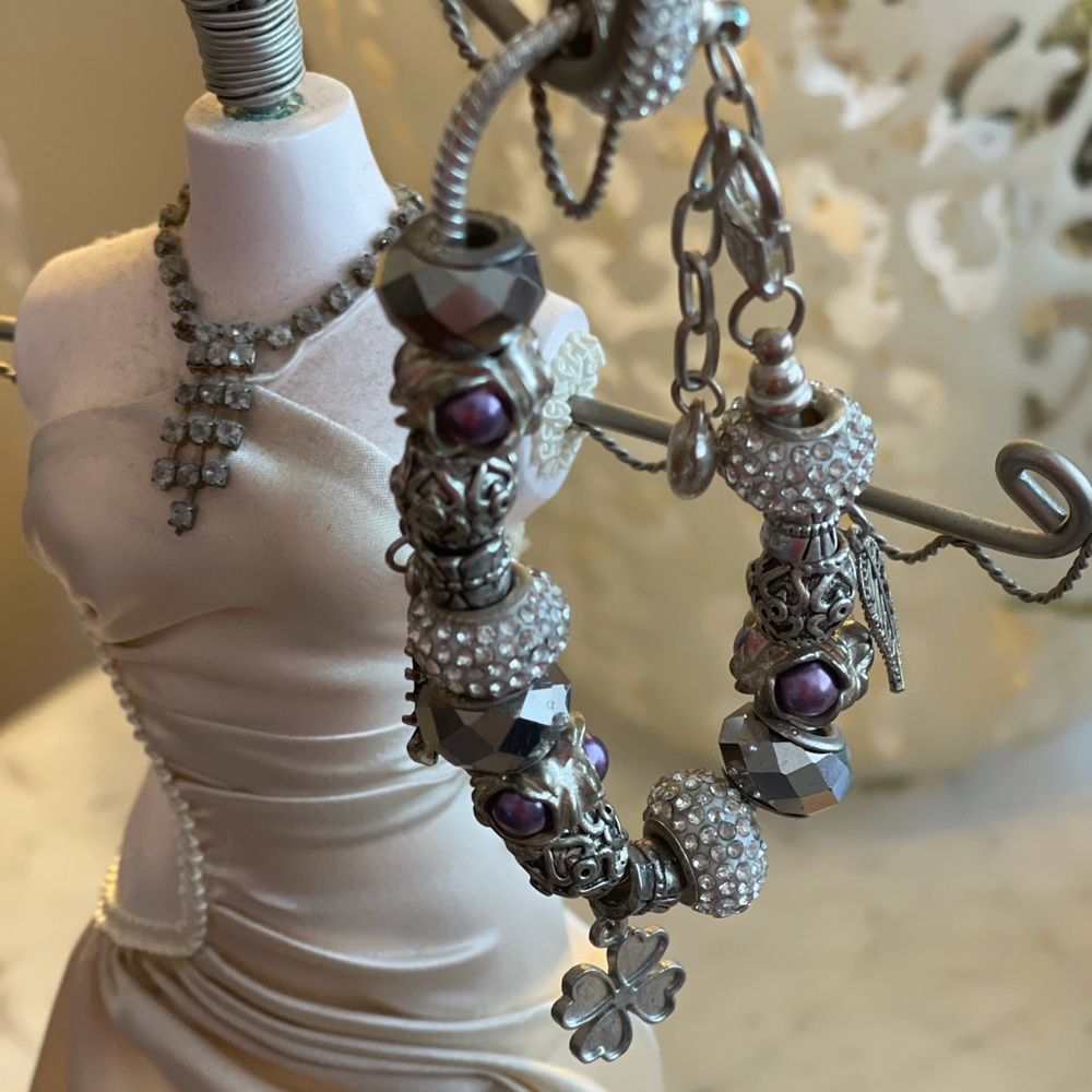 Charm bracelet - Picture 2 of 3